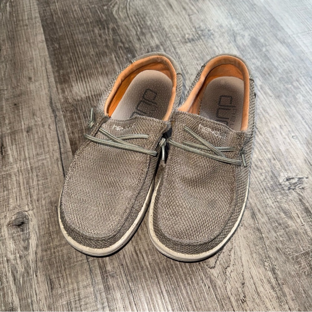 Hey Dude Boys Shoes Wally Youth Size Y3 - L4